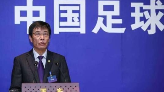 姚明开始用大学生用年轻人,让人浑身舒坦,男足一直在梦游