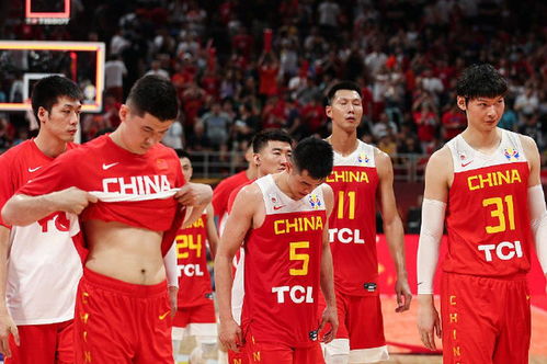 中国男篮没有放弃 易建联归队,姚明现身集训场地,郭艾伦表决心