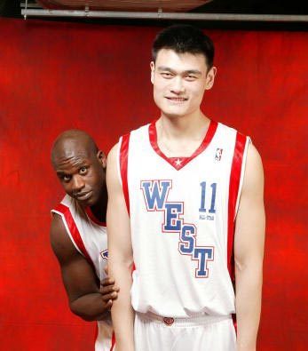奥尼尔:盖过姚明如我所料 他首发不影响我发威_篮球-NBA_NIKE新浪竞技风暴_新浪网